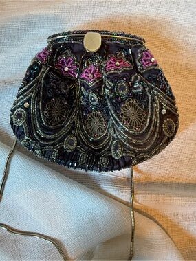 Vintage beaded handbag/ purse